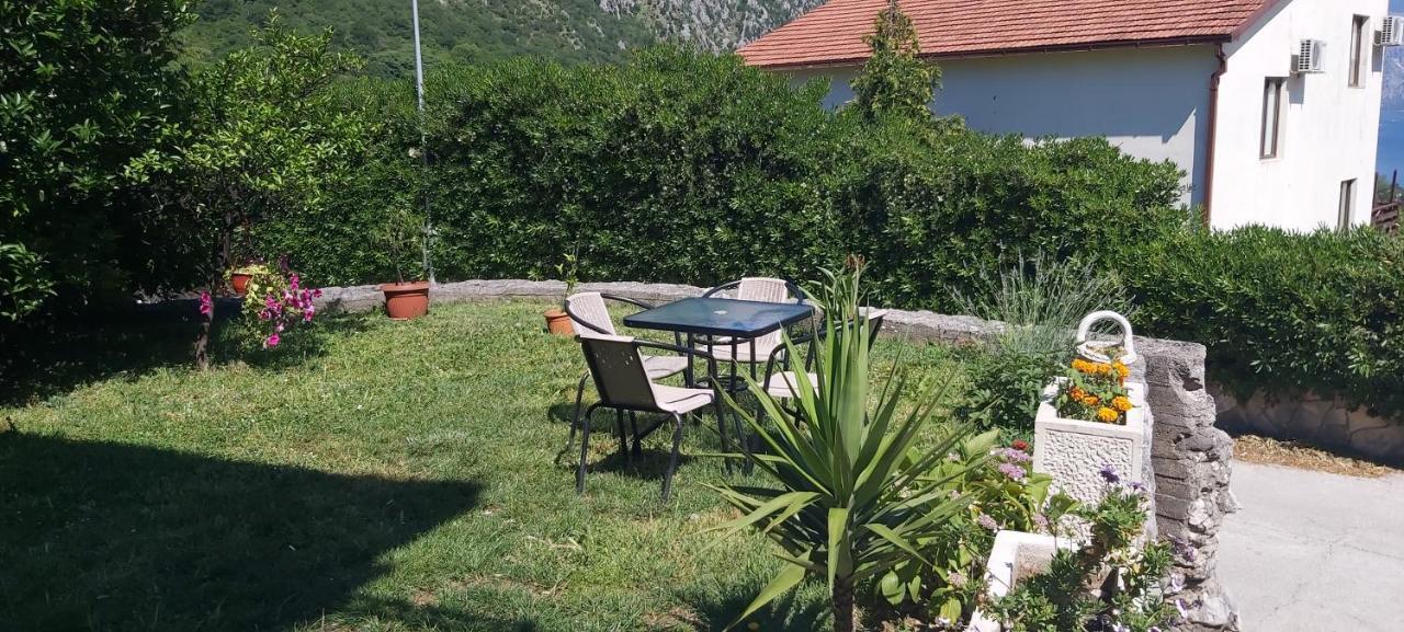 Apartments Gogo Kotor Buitenkant foto
