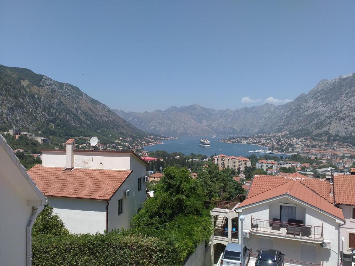 Apartments Gogo Kotor Buitenkant foto